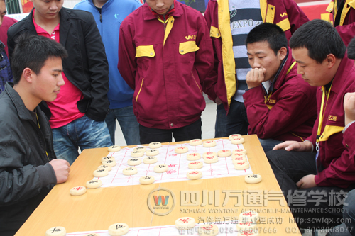 成都万通汽修学校 必须走好每一步棋