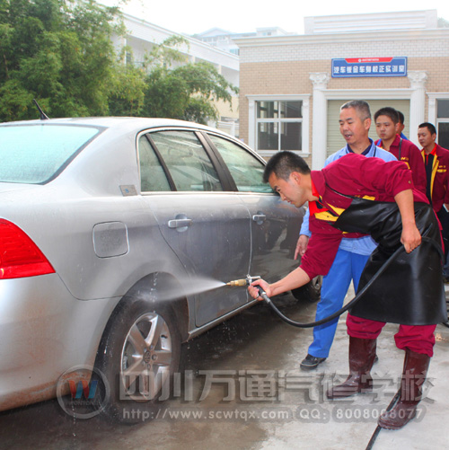 ��ͨ����ѧУѧ��