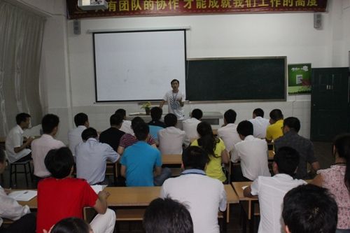 �Ĵ���ͨ����ѧУ������ҵ��������ѵ