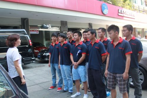 �Ĵ���ͨ����ѧ�Ӳι۵Ͽ�����