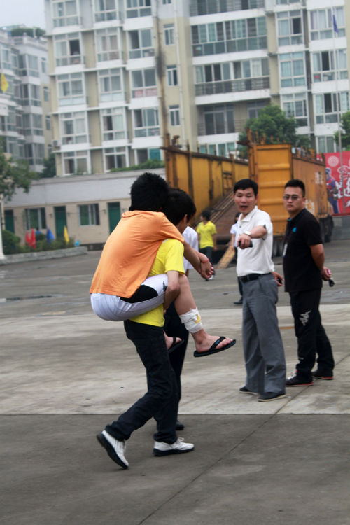 ���ﻥ�����Ĵ���ͨ����ѧ��