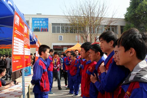 车企人才需求旺 行业现人才抢购潮