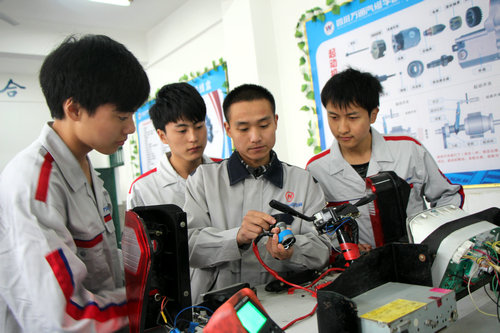 �߿����������� �����͸߿�һ���ɳɲ�