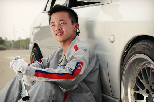 �������˲��ܳ� ��ҵ��������·��ҵ��