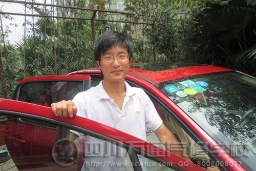 张杰谢娜_张杰收入