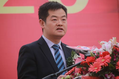成都万通汽修学校校长李迎春致辞