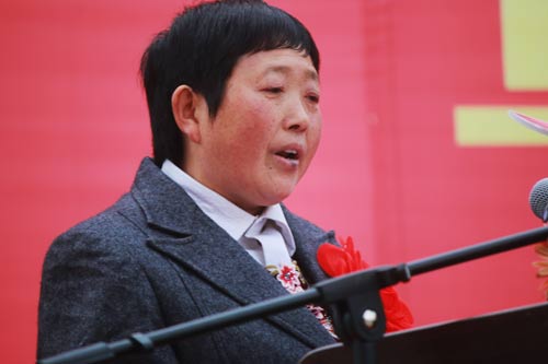 获奖学生家长代表发言