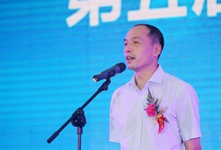 中国汽车工程学会工程师兼本届大赛执行裁判总裁判长赵林讲话