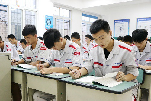 温习一天所学知识，是不断提升自己技能水平的一种方式