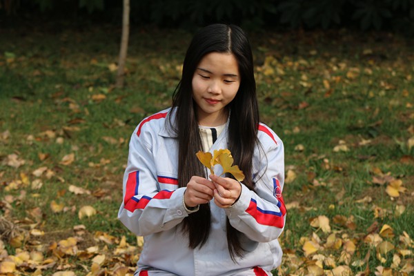 温温婉婉的万通软妹子