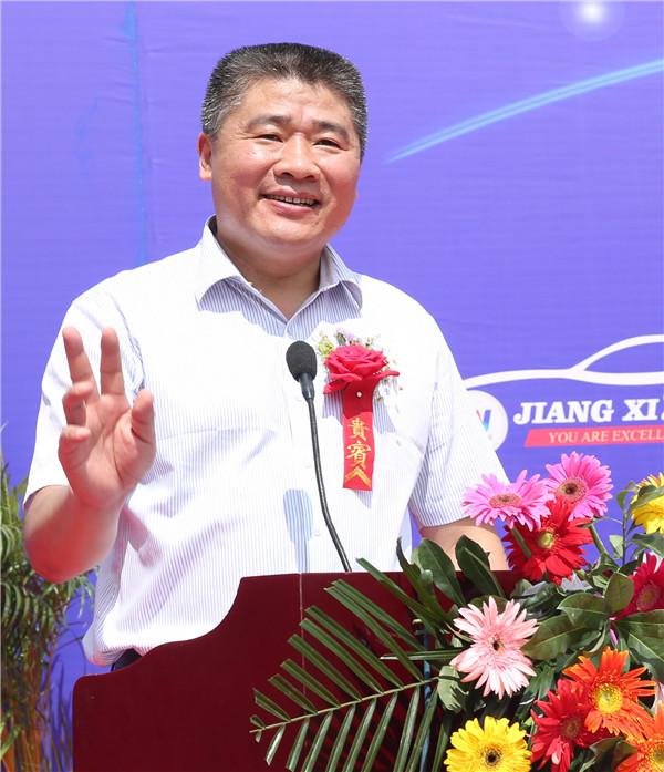 新华教育集团汽车事业部总经理兼驾训事业部总经理陶青发言