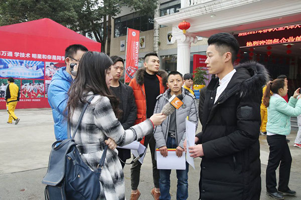 来万通学汽车 成为企业争抢人才