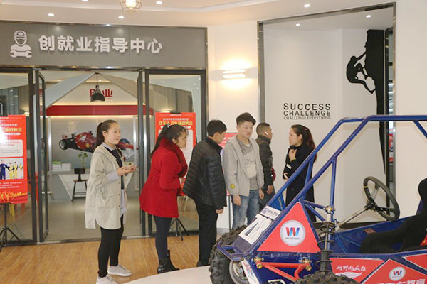 来成都万通学汽车 企业助学报名有礼