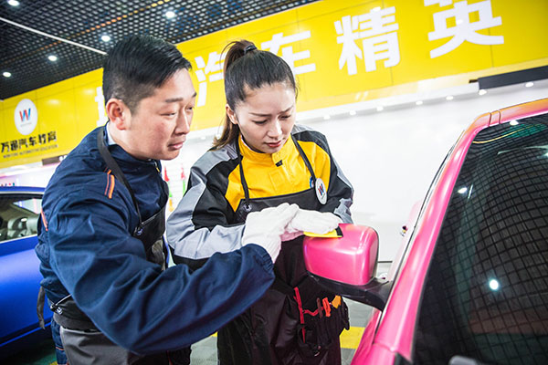 成都万通 名师指导 女生也可以掌握汽车技术
