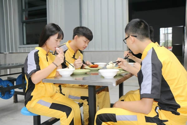 学汽车美容