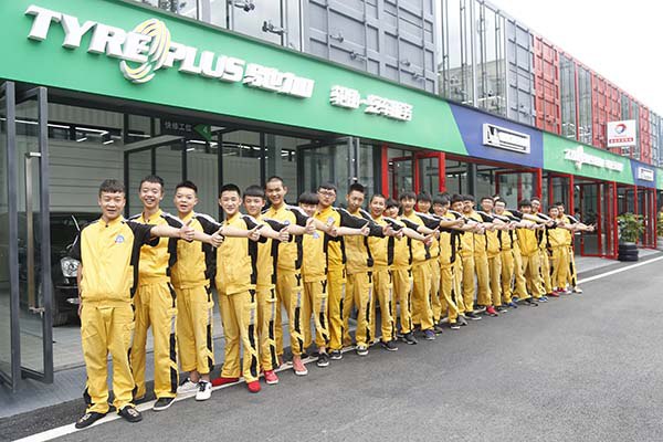 学汽车选万通 未来更成功