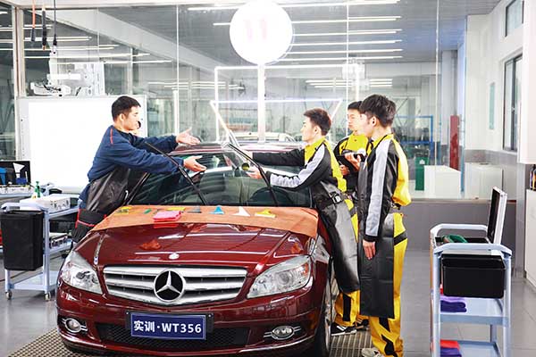 汽车职业教育领域权威专家