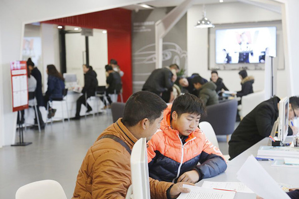 学汽车选万通 企业定制有未来