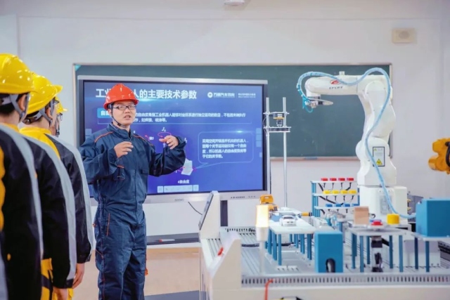 �󻷾���ҵѹ����ѧ�ż���ʵ����Ϯ~